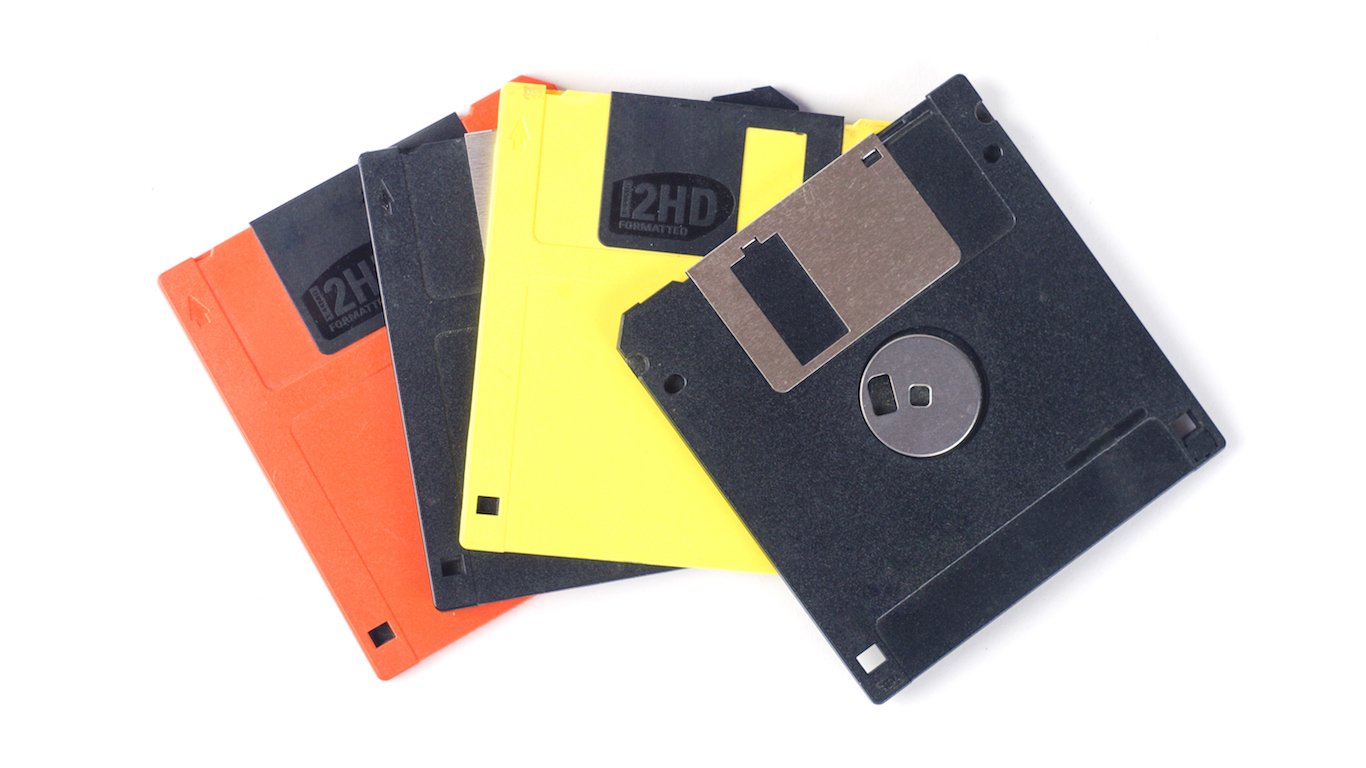 Floppy disks, magnetic media manufacturing and reproducing